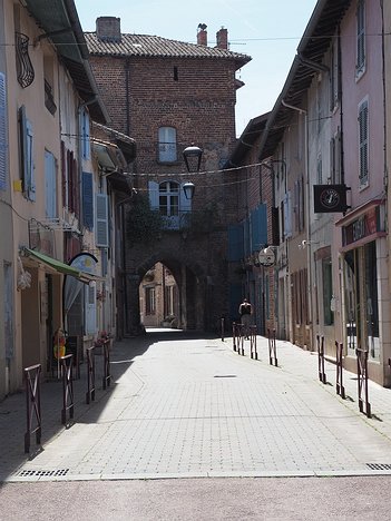 20220614_X6140826_EM1II La porte de Villars