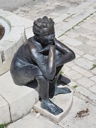 Chauvigny, France, sculpteur François Peyrat : Chauvigny, France, sculpteur François Peyrat