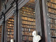 Dublin, Ireland, Trinity College Library : Dublin, Ireland, Trinity College Library