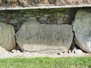 engraved kerb stone, Ireland, Knowth, Megalithic passage tomb : engraved kerb stone, Ireland, Knowth, Megalithic passage tomb