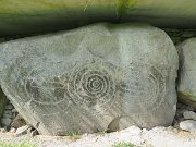 engraved kerb stone, Ireland, Knowth, Megalithic passage tomb : engraved kerb stone, Ireland, Knowth, Megalithic passage tomb