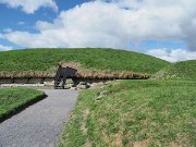 Ireland, Knowth, Megalithic passage tomb : Ireland, Knowth, Megalithic passage tomb