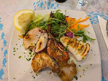 Naples and Ravenna - Restaurant meals Naples and Ravenna - Restaurant meals