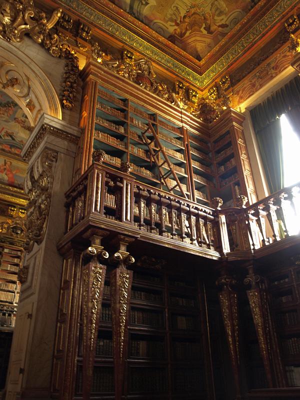 20100427_8470_E510.JPG - Biblioteca Joanina (Dom João V Library) Coimbra, Portugal