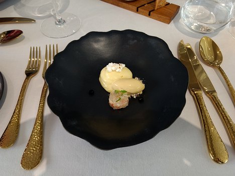 20190227_IMG124623114_MotoG4-JEB amuse bouche: marinated shrimps with corn cream, corn ice cream and popcorn--
