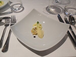 20160204_SAM_7896_ES71 amuse bouche - crab and maize cream