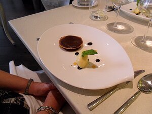 20110705_SAM_0269_ES71 dessert: Tartelette moelleuse au chocolat, sorbet passion