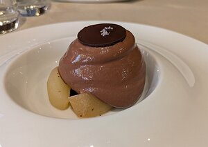 20250220_PXL132819105.MP_Pixel7a-JEB Siphon chocolat, poires pochées et crème glacée au caramel beurre salé