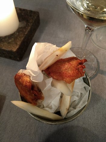Koefoed-Restaurant_Copenhagen_20190322_IMG195333261 snacks: chicken wings
