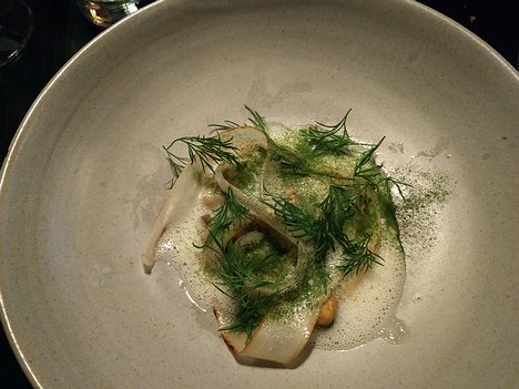 Restaurant-Radio_Copenhagen_20190319_IMG184517903 Mussel, salsify, parsley, dill, mussel foam
