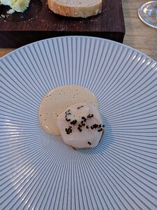 The-Small-Holding_Cranbrook-Kent_20191026_20123558 Celeriac, Scallop, Asparagus (celeriac disc with scallop on top, asparagus cream and a sprinkling of wood ants)