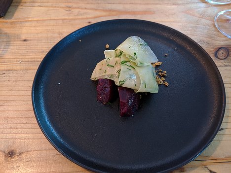 The-Small-Holding_Cranbrook-Kent_20191026_20125245 Beetroot, Cheese, Blueberry (kohlrabi strip with dill and granola)