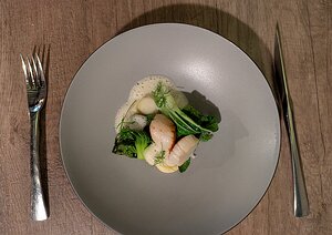 20251112_PXL194036398.MP_Pixel7a-JEB Saint-Jacques, pak choi, Noilly Prat emulsion, poire