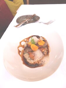 20131018_SAM_1468_ES71 starter - Hausgemachte Rehbratwurst, Kohlrabigraupen, Pilze - Homemade Venison sausage, Kohlrabi , Mushrooms