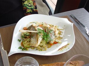 20090224_DSC00005_DSCV1 lieu jaune et 5 légumes frais au wok (D)