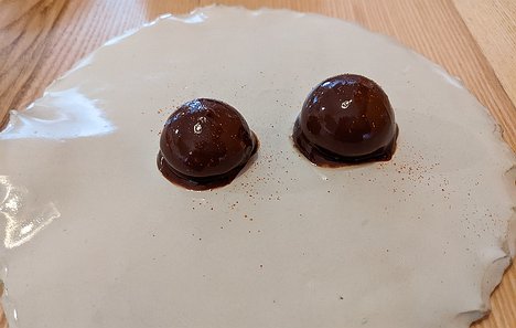 20220212_PXL135457370_Pixel3a-JEB chocolate balls filled with ginger