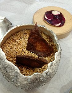 20181208_IMG122615306_MotoG4-JEB Amuse bouche: cheese potato crisp