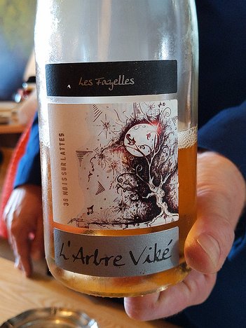 20221008_PXL102530630_Pixel3a-JEB complimentary Méthode traditionnelle rosée: Côtes de Toul L'Arbre Viké: Les Fayelles 36 mois sur lattes