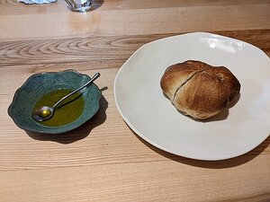 20221203_PXL115844298_Pixel3a-JEB colza oil and brioche bread