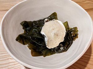 20221203_PXL124058114_Pixel3a-JEB oyster from Camargue cooked over the fire with pear chunks and pear foam