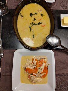 20210320_PXL181726582_Pixel3a-JEB starter: Volaille de Glonville en Tom Kha Kai (soupe Thaïlandaise)