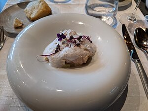 20220512_PXL104902778_Pixel3a-JEB Sandre cru, mariné au cidre dans l’esprit d’une ceviche, émulsion au raifort