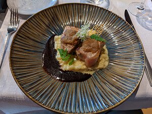 20220512_PXL112007568_Pixel3a-JEB Pièce de veau taillée dans la longe, croute au cumin et risotto de céleris