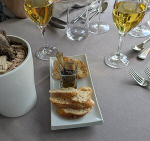 20250514_PXL102547941_Pixel7a-JEB bread and tapenade