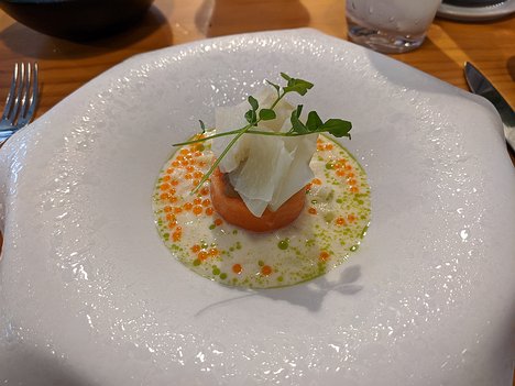 l'Alchemille Restaurant_Kaysersberg_20191120_IMG131607 salmon trout, pickled celeriac, lemon 