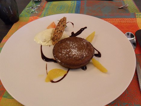 20150306_SAM_7830_ES71 dessert: chocolate tart with chartreuse (very little) ice cream