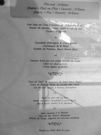 20150306_SAM_7833_ES71a They had a 17 euro menu of the day, and various three-course menus at 32, 36 and 59 euro. We chose from the 36 euro menu