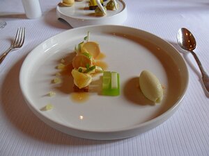 20141025_SAM_7632_ES71 dessert: Ananas et pommes verte en texture (the menu said coing but the quinces were too ripe for the recipe so the substituted pineapple)