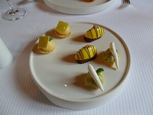 20141025_SAM_7633_ES71 Sucreries: chocolate, lemon, pistachio