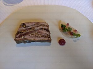 20230207_PXL115324532.MP_Pixel3a-JEB Terrine de caille aux noix et raisins, raviole végétale de navet, crème de rutabaga