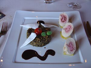 20070406_DSC02517_DSCV1 main: l’involtini de volaille vapeur, duo de lentilles au garam massala et ses chips de crevettes