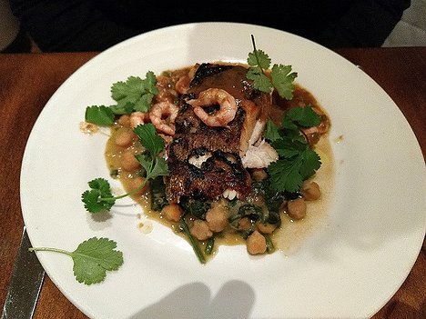20170222_DSC0086_MotoG4-JEB Charcoal grilled brill with tamarind and prawns, chickpeas and spinach