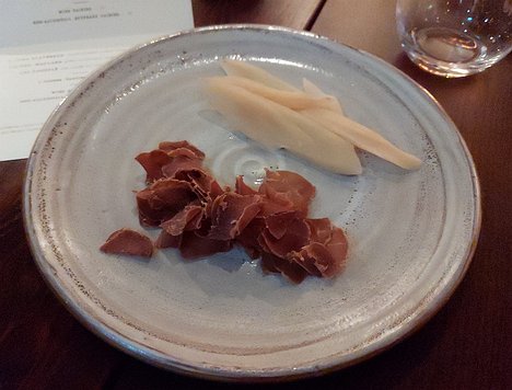 20211102_PXL190434423.MP_Pixel3a-JEB Amuse bouche: Pickled salsify and dried reindeer