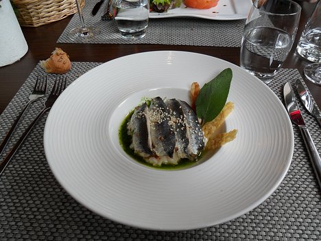 20121008_SAM_0847_ES71 Déjeuner d'Affaires starter - sardines grillées à la plancha, risotto à la tomate
