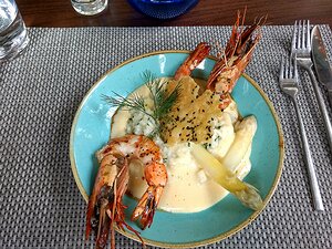 20170511_IMG130226796_HDR_MotoG4-JEB Fish: Grosses «Tiger Prawns» risotto aux asperges d'Alsace, hollandaise yuzu (Japanese citrus)