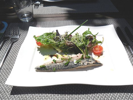 20140612_SAM_1734_ES71 30€ menu starter -Filet de Maqueraux à l'escabèche, Salade de fenouìl mariner à l'huile d'olive