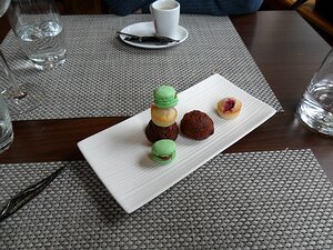 20121008_SAM_0855_ES71 Café et mignardises - has Jacob been playing (or was it John)??