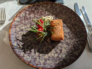 20241128_PXL113725051_Pixel7a-JEB Pied de cochon, piquillos, sardines, sauce gribiche, salicorne (samphire)