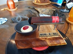 20221030_PXL132540567_Pixel3a-JEB Moni - K - Bill smoking chocolate cigar - coffee-Amarula cream and roasted seeds