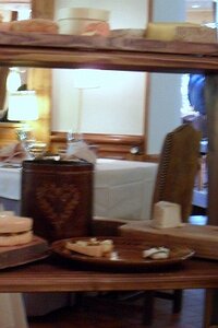 20111129_sam_0440_es71 cheese trolley -L'égouttoir des affinés des plaines et des montagnes