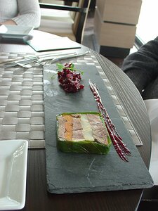 20100315_DSC00500_DSCV1 Starter: Pressé de paleron et légumes confits, un ketchup de betteraves rouges-raifort