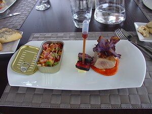 20100315_DSC00505_DSCV1 ...tuna salad, tuna sashimi, bean curd and soy sauce, grilled tuna