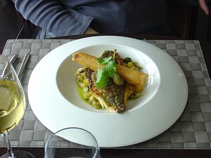 Cote Lac Schiltigheim Main: Lieu jaune (should have been dorade royale), légumes à la grecque et brick de féta