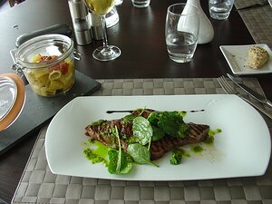 Cote Lac Schiltigheim Main: Pièce de boeuf poêlée, gratin de macaronis et crème de morilles