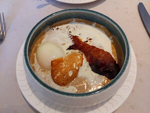 20210824_PXL105242865_Pixel3a-JEB first course: Oeuf parfait, velouté aux champignons crème fumé