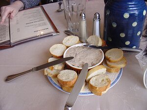20100108_DSC00462_DSCV1 pre-starter: Rabbit rillette